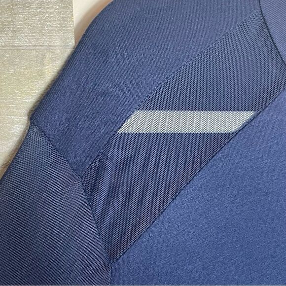 VENUS TOP   - Picture 8 of 12